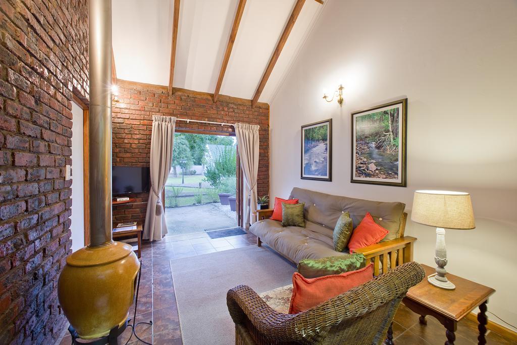Swallows Nest Country Cottages Stormsrivier Room photo